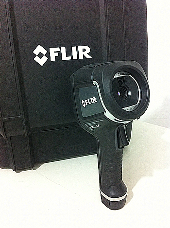 Câmera Termográfica 4.800 Pixels FLIR E4 Com WIFI